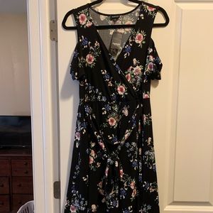 Torrid BlackFloral Cold Shoulder Wrap Dress Size 0